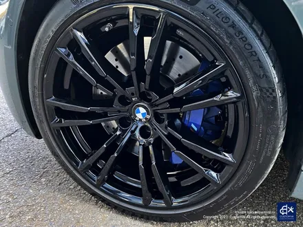 BMW F90 M5 박리 후 블랙유광 휠도색 + 리어 범퍼 디퓨저, 사이드 미러 블랙유광 도색 / 용인 처인구