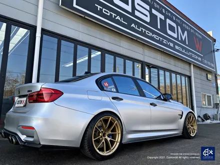 BMW F80 M3 763M 휠도색 불량 재작업 약품 박리 후 페라리 골드 유광 휠도색 / 용인 처인구