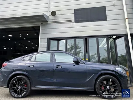 BMW X6 M50i 747M 블랙유광 휠도색 / 용인 처인구