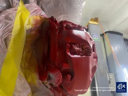 아우디 A7 50TDI 20인치 휠 상처 수리 후, 다이아몬드 커팅 가공을 이용한 블랙 폴리시 휠 커스텀 도색 작업 그리고 레드 캘리퍼 도색 작업까지_! / 용인 처인구