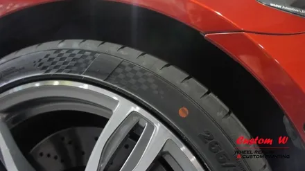 달리기 머신 BMW M5 F10 차량의 20인치 1개의 휠 다이아몬드컷팅 휠수리. / 용인 처인구
