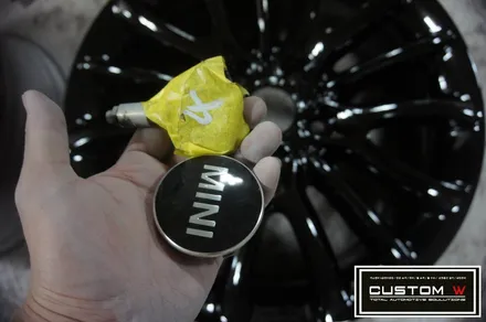 미니 클럽맨 휠 상처 수리 후 블랙유광 휠도색. 역시 미니는 블랙유광 휠도색!! / 용인 처인구