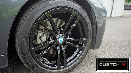 BMW 420d 쿠페 441M 휠 상처수리 후 블랙유광 휠도색, 얼라인먼트 교정. / 용인 처인구