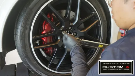 벤츠 GLE 63 AMG 맷블랙,실버 투톤 휠도색. / 용인 처인구