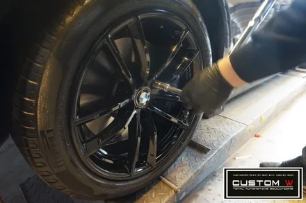 BMW G30 530i M팩 662M 18인치 블랙유광 휠도색 커스텀W / 용인 처인구