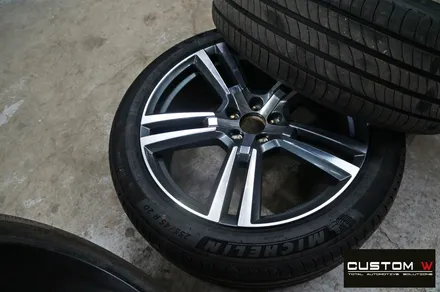 볼보 XC60 휠 상처 수리 후 블랙유광 휠도색 + 폴스타 아케보노 골드 캘리퍼 도색 / 용인 처인구