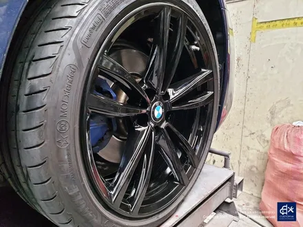 BMW 550d 휠수리 후 블랙유광 휠도색 / 용인 처인구