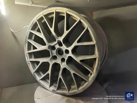 포르쉐 마칸 GTS 휠수리 후 젯블랙 휠도색 / 용인 처인구