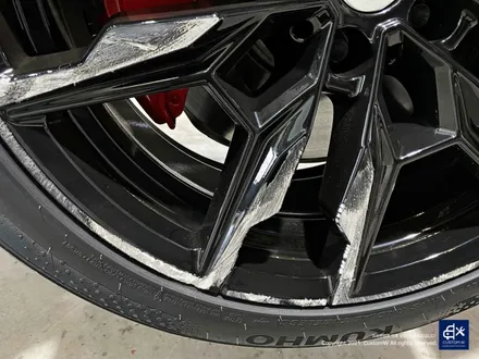 BMW i4 M50 휠수리 후 블랙유광 휠도색 / 용인 처인구