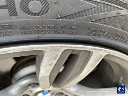 BMW F10 520d 19인치 휠수리 후 블랙유광 휠도색 + 레드 캘리퍼 도색 / 용인 처인구