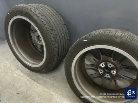 후기글 작성해 주신 고객님의 차량_! BMW G05 X5 45e 휠 상처 수리 후, 블랙 유광 휠도색 그리고 부식 녹 제거 및 방지 블루 캘리퍼 도색 작업까지_! / 용인 처인구