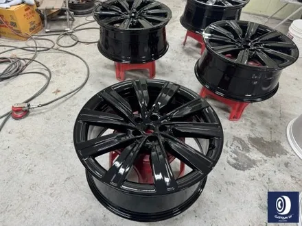 레인지로버 P530 신차 출고 작업 22인치 블랙 유광 휠도색 +  Brembo Octyma SV 리미티드 에디션 브렘보 옥티마 옐로우 컬러 캘리퍼 도색 / 용인 처인구