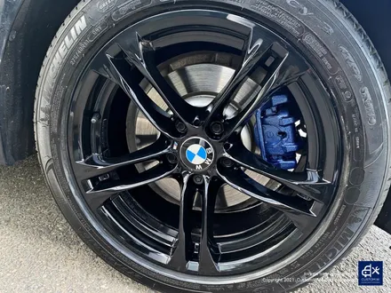 BMW F10 530d 박리 후 블랙유광 휠도색 + 분진 제거 후 블루 캘리퍼 도색 / 용인 처인구