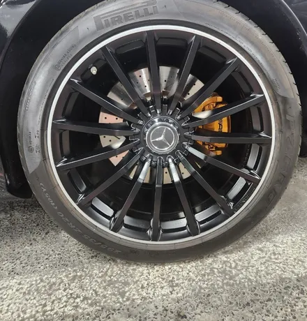 잘못된 휠 수리 도색 이력이 있는 벤츠 GT43 AMG 약품 박리 제거 후, 무광 투톤 휠도색 재작업 그리고 카본 세라믹 골드 캘리퍼 도색까지_! (feat. 고객분의 후기글) / 용인 처인구