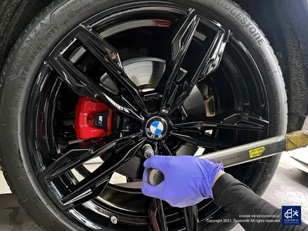 BMW X4 M40i 휠수리 후 블랙유광 휠도색 + 레드 캘리퍼 도색 / 용인 처인구