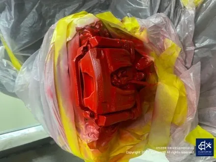 아우디 A7 50TDI 20인치 휠 상처 수리 후, 다이아몬드 커팅 가공을 이용한 블랙 폴리시 휠 커스텀 도색 작업 그리고 레드 캘리퍼 도색 작업까지_! / 용인 처인구