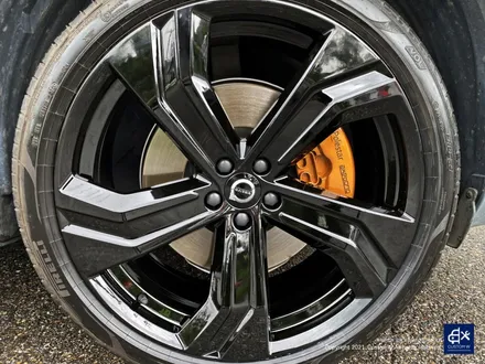 볼보 XC90 블랙유광 휠도색 + 카본 세라믹 골드 캘리퍼도색 / 용인 처인구