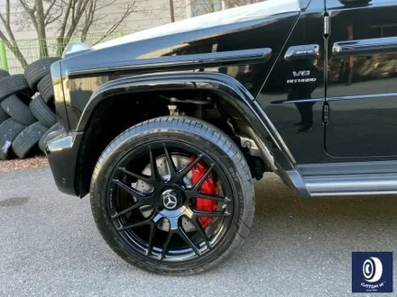번호판도 장착되지 않은 신차 출고 작업_! / 벤츠 G63AMG 22인치 하이그로시 블랙 (검정 유광) 휠도색 (feat. 센터 휠 캡 주변 부품 모두 포함) / 용인 처인구