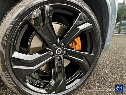 볼보 XC90 블랙유광 휠도색 + 카본 세라믹 골드 캘리퍼도색 / 용인 처인구