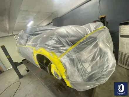 벤츠 W213 E300 블랙 유광 휠도색 + 지저분한 캘리퍼 부식 및 고착된 분진 제거 후, 깔끔하게 카본 세라믹 골드 컬러  캘리퍼 도색 / 용인 처인구