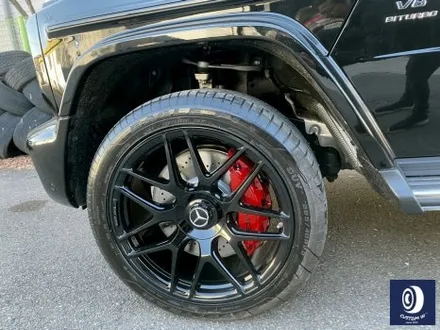 번호판도 장착되지 않은 신차 출고 작업_! / 벤츠 G63AMG 22인치 하이그로시 블랙 (검정 유광) 휠도색 (feat. 센터 휠 캡 주변 부품 모두 포함) / 용인 처인구