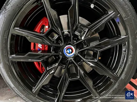 BMW i4 M50 블랙유광 휠도색 + 레드 캘리퍼도색 / 용인 처인구