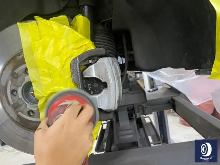 벤츠 W213 E43 AMG 휠 상처 수리 후 사틴 블랙 (무광 검정 / 매트 블랙) 휠 복원 도색 + 카본 세라믹 골드 캘리퍼 도색 / 용인 처인구