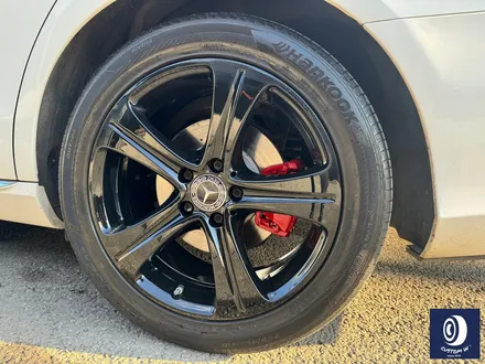 벤츠 W213 E300 18인치 블랙 유광 휠도색 + 지저분한 캘리퍼 부식 및 분진 제거 후, 깔끔하게 레드 컬러 캘리퍼 도색 (feat. 블랙 휠 캡 교환까지_!) / 용인 처인구