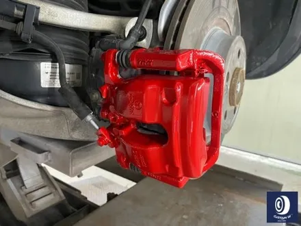 벤츠 GLE450 타 업체 잘못된 수리 도색 이력 / 기존 페인트 제거 (약품 박리) 후, 마차휠 블랙 유광 휠도색 + 레드 캘리퍼 도색 / 용인 처인구