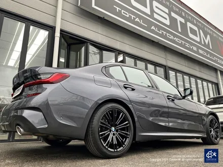 부식도 제거하고...BMW G20 320i 휠수리 후 블랙유광 휠도색 + 블루 캘리퍼 도색 / 용인 처인구