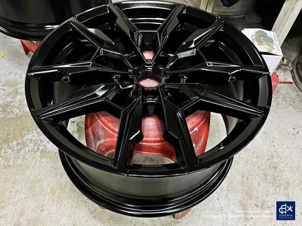 BMW i4 M50 기존 도색 제거 약품 박리 후, 블랙 폴리시 휠 + 블루 캘리퍼 도색 / 용인 처인구