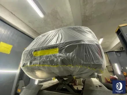 BMW 휠.. 왜 이렇게 만들까... 휠에 장착된 플라스틱 커버는 무슨 의미가 있나? 경량화? 디자인? 신형 740D 신0차 출고 작업 휠 커버 + 휠 블랙 도색 + 캘리퍼  도색 / 용인 처인구