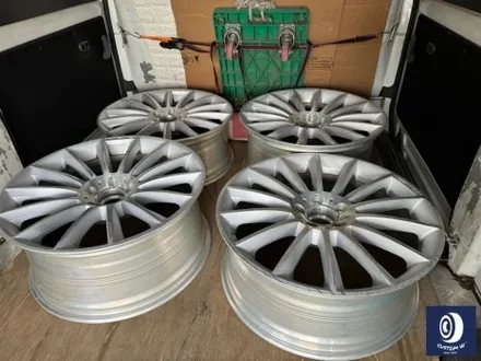CLS450 타 업체 잘못된 수리 도색 이력이 있는 20인치 마차 휠 약품 박리 후, 알루미늄 상태에서 생산 공정 동일하게 재작업 블랙 실버 투톤 유광 휠도색 + 블랙 캘리퍼 도색 / 용인 처인구