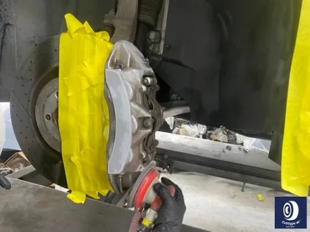 벤츠 GLE63 AMG 휠 도색 불량 재작업 약품 박리 제거 후, 사틴 블랙 + 실버 투톤 휠도색 + 레드 캘리퍼 도색 / 용인 처인구