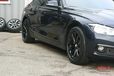 갓 나온 신차급 BMW320D 블랙유광 휠도색 / 용인 처인구