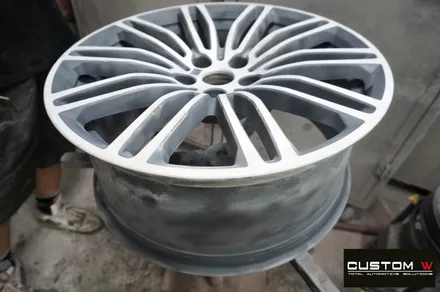 BMW G30 520d 신차 664M 블랙유광 휠도색 + 블루 캘리퍼 도색 / 용인 처인구