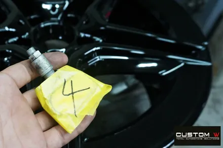 벤츠 20년 신형 CLA250 블랙유광 휠도색 + 애시드 그린(ACID GREEN) 형광 캘리퍼 도색 / 용인 처인구
