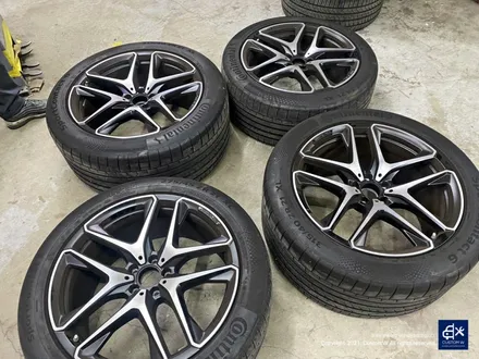 벤츠 GLE53 AMG 잘 못된 휠수리 박리 제거 후, 블랙유광 휠도색 + 레드 캘리퍼 도색 / 용인 처인구