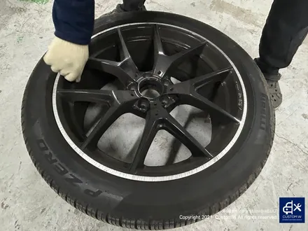 벤츠 GLC43 AMG 휠 상처 수리 후, 블랙 실버 투톤 유광 휠도색 작년에 작업하셨던 기존 고객분의 차량이 재입고 되었습니다 / 용인 처인구