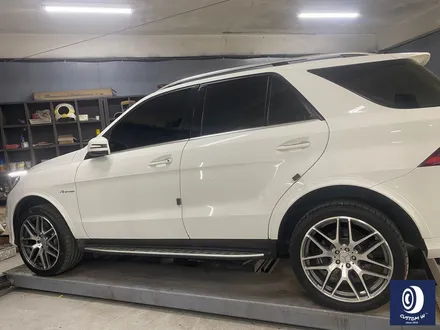 벤츠 GLE63 AMG 휠 도색 불량 재작업 약품 박리 제거 후, 사틴 블랙 + 실버 투톤 휠도색 + 레드 캘리퍼 도색 / 용인 처인구