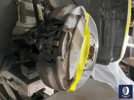 벤츠 W213 E300 엄청난 부식_! 제거 후, 레드 캘리퍼 도색 / 난관을 해결하고 성취감과 뿌듯함을 주셔서 감사합니다 /이제는 부식 걱정 없어요~: -) / 용인 처인구