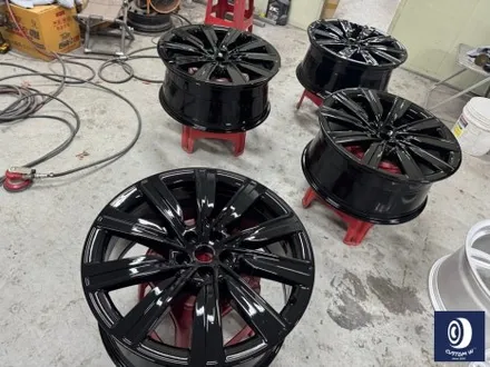 레인지로버 P530 신차 출고 작업 22인치 블랙 유광 휠도색 +  Brembo Octyma SV 리미티드 에디션 브렘보 옥티마 옐로우 컬러 캘리퍼 도색 / 용인 처인구