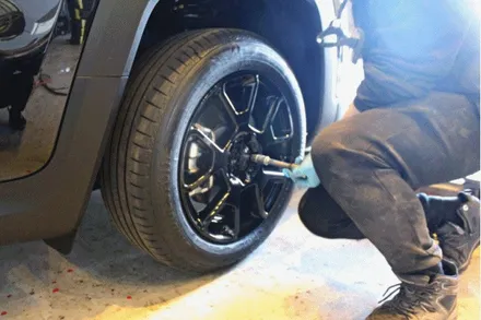 지프(JEEP) 레니게이드 블랙유광 휠도색 / 용인 처인구