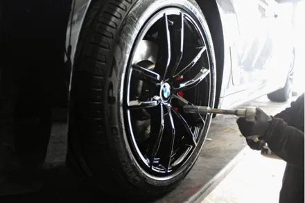 BMW G30 520d 18인치 662M 휠 블랙유광 휠도색 + 레드 캘리퍼 도색 / 용인 처인구