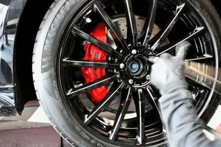 벤츠 GT43 AMG 블랙유광 휠도색 + 레드 캘리퍼 도색 / 용인 처인구