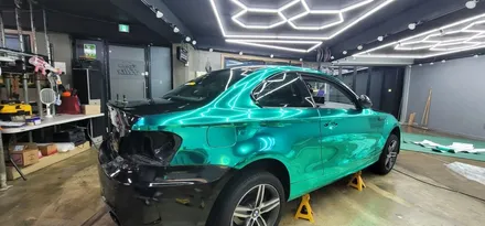 랩핑의 꽃 에메랄드 민트 미러 크롬 전체 랩핑 !! BMW 1시리즈 / 창원시 의창구