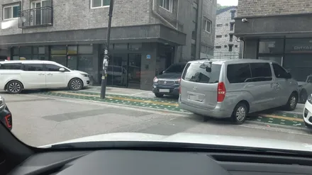 [카스페이스 의정부점] 흰둥이와 정말 잘 어울리는 반반사 레인보우 V90 썬팅 / 의정부시 낙양동