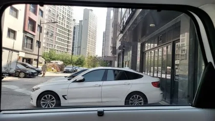 팰리세이드 흰차량에 더 이쁜 가성비 좋은 반반사 썬팅 티나인VT70 / 의정부시 낙양동