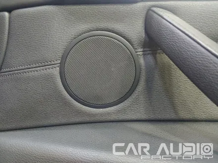 BMW X6 E71 스피커튜닝 AVI BM-100 BMW전용 스피커로 탄탄하게! 수원/화성/동탄/병점 카오디오팩토리 / 동탄 반송동
