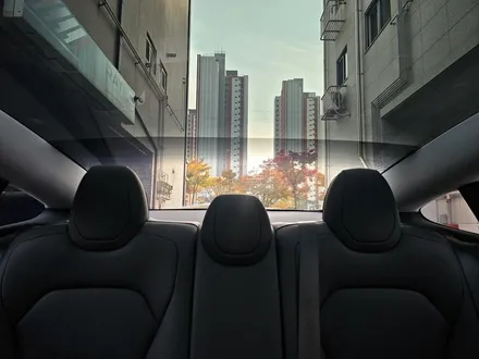군포 썬팅 테슬라 모델3 하이랜드 레이노 F95/ 얼티넘X 하프시공